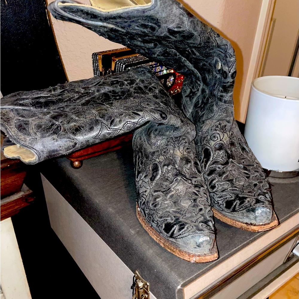 Coral Vintage boots